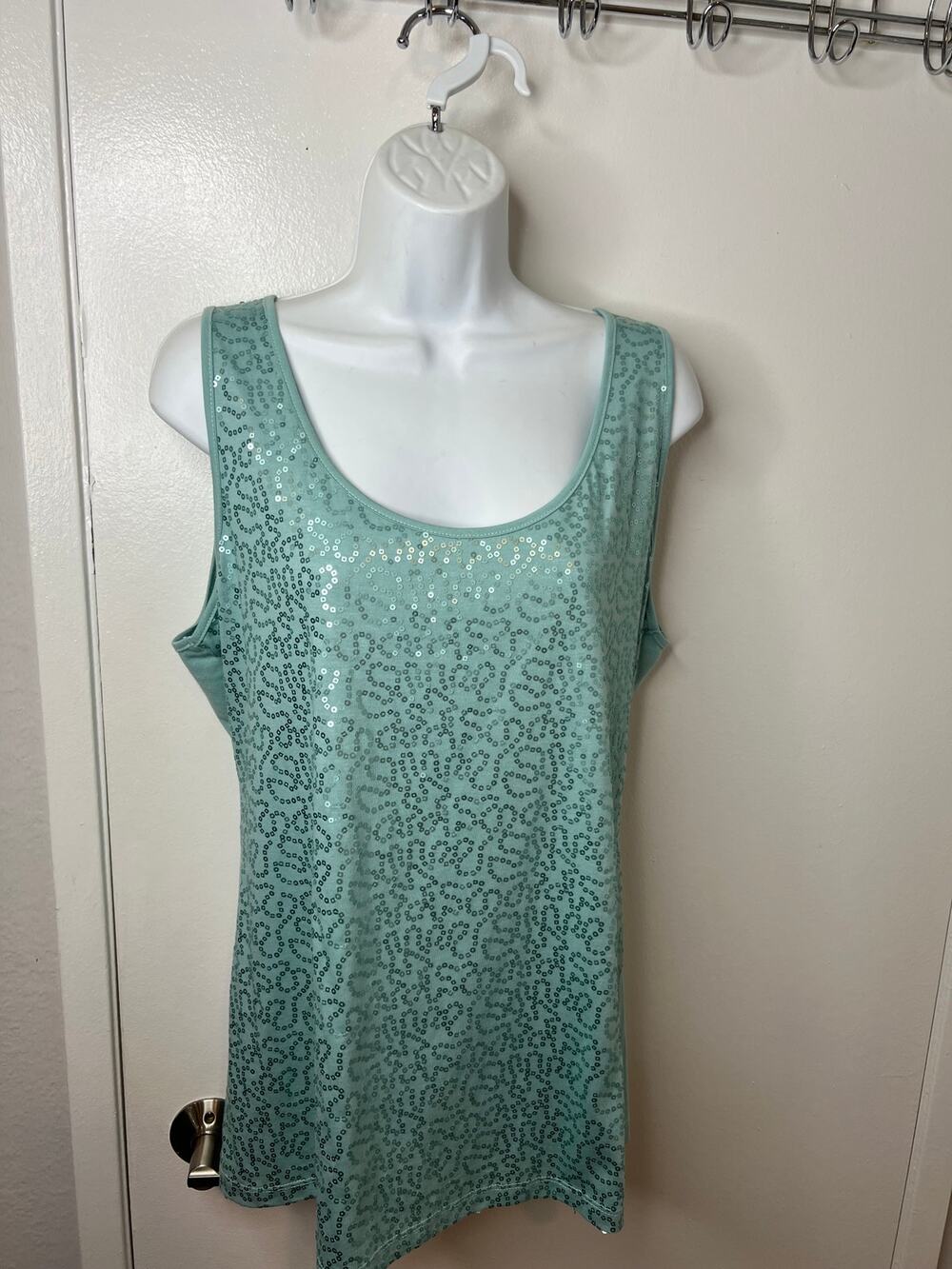 Caslon Women's Fitted Tee Sequin Embellished Scoop Neck Tank Aqua ~ Size XL
